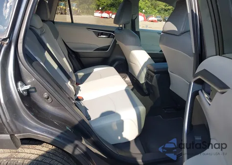 2023 Toyota Rav4 Xle Premium z USA, uszkodzony, nr VIN 2T3A1RFV3PC377213